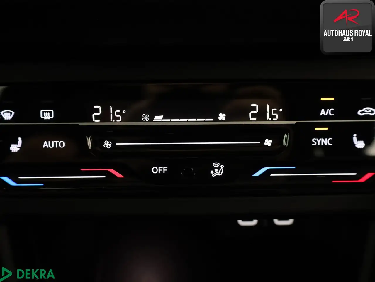 Volkswagen Taigo 1.5 TSI R LINE PANO,MATRIX,KEYLESS,ACC,SH — معرض صور السيارة 22