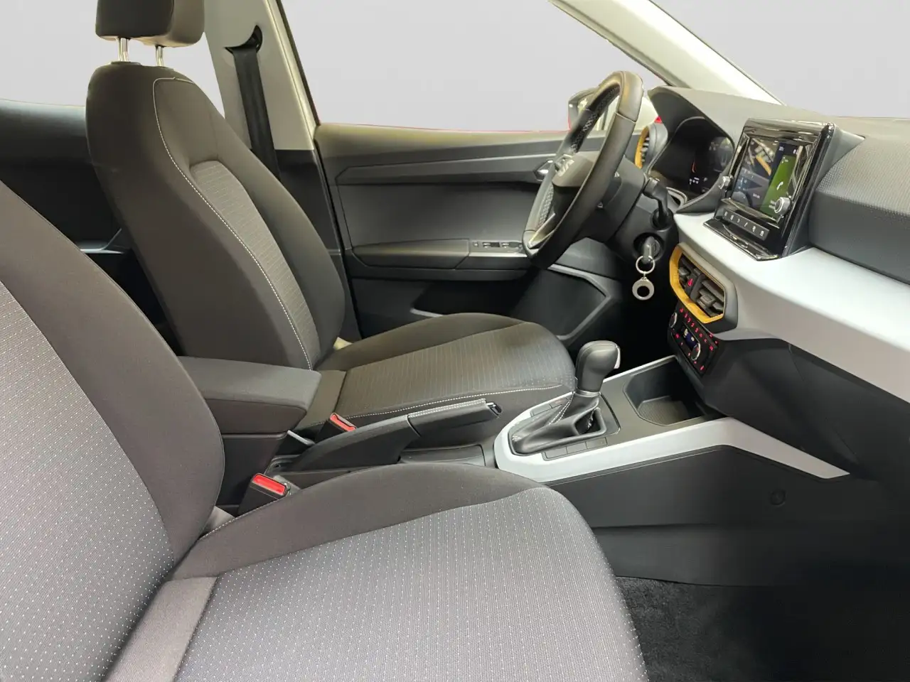 SEAT Arona Style Edition 1.0 TSI Aut. Klima, SHZ Klima — معرض صور السيارة 17