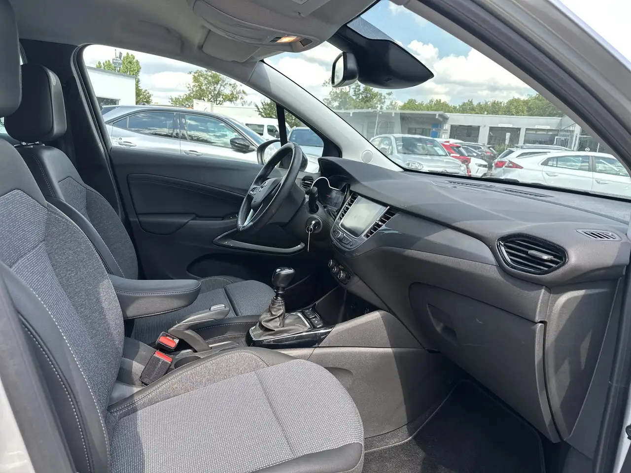 Opel Crossland 1.2 Turbo Elegance LED*NAVI*DAB*SHZ*KAM — معرض صور السيارة 8