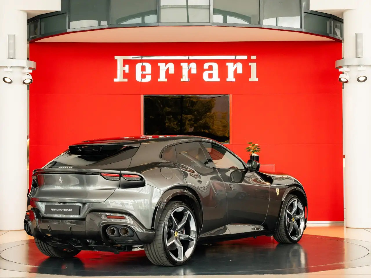 Ferrari Purosangue Lackierte Tricolore*Carbon*Burmester — Galería del vehículo 7