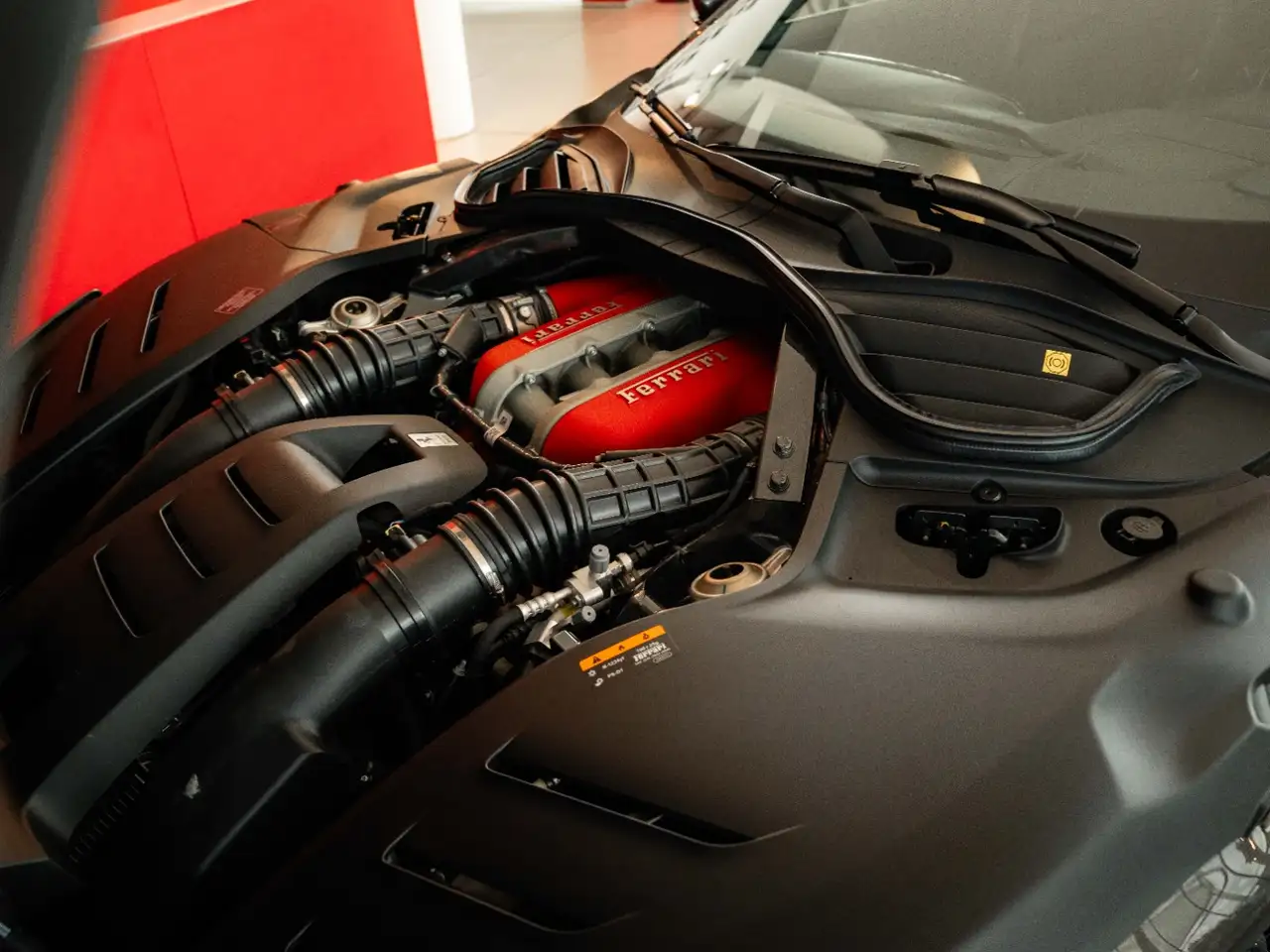 Ferrari Purosangue Lackierte Tricolore*Carbon*Burmester — Galería del vehículo 16