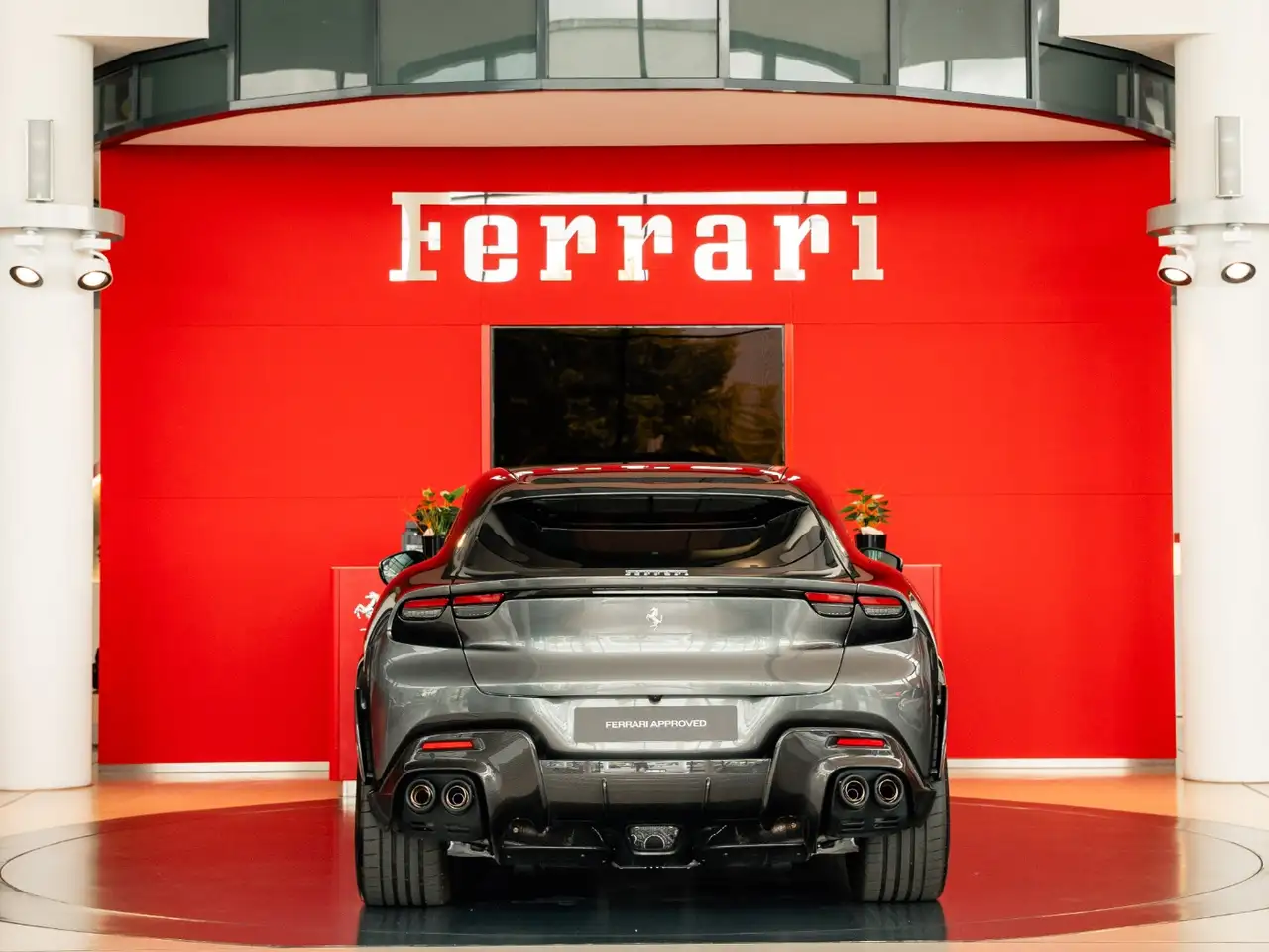 Ferrari Purosangue Lackierte Tricolore*Carbon*Burmester — Galería del vehículo 6