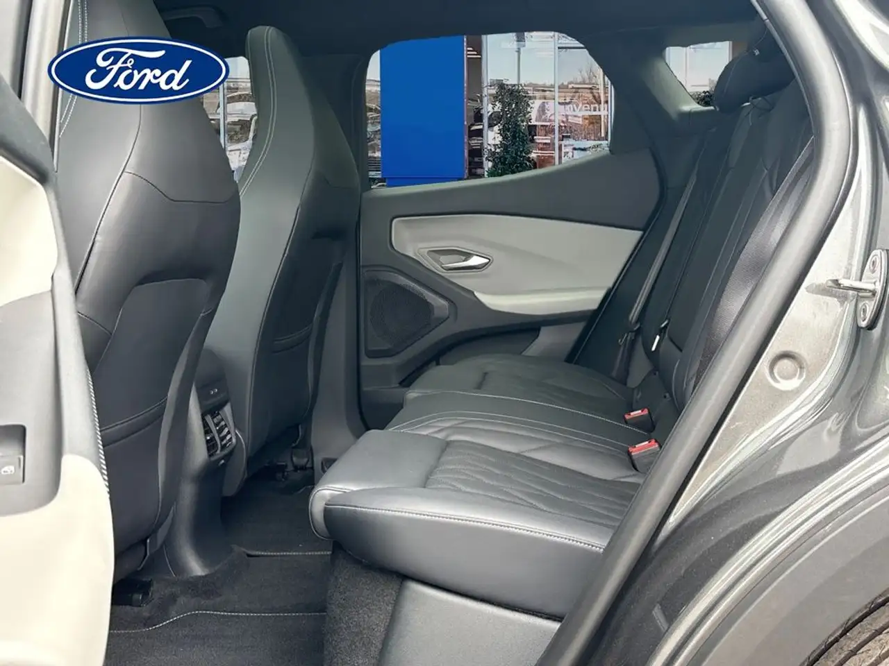 Ford Explorer AWD Rango Extendido Premium 79kWh — Galerie du véhicule 13