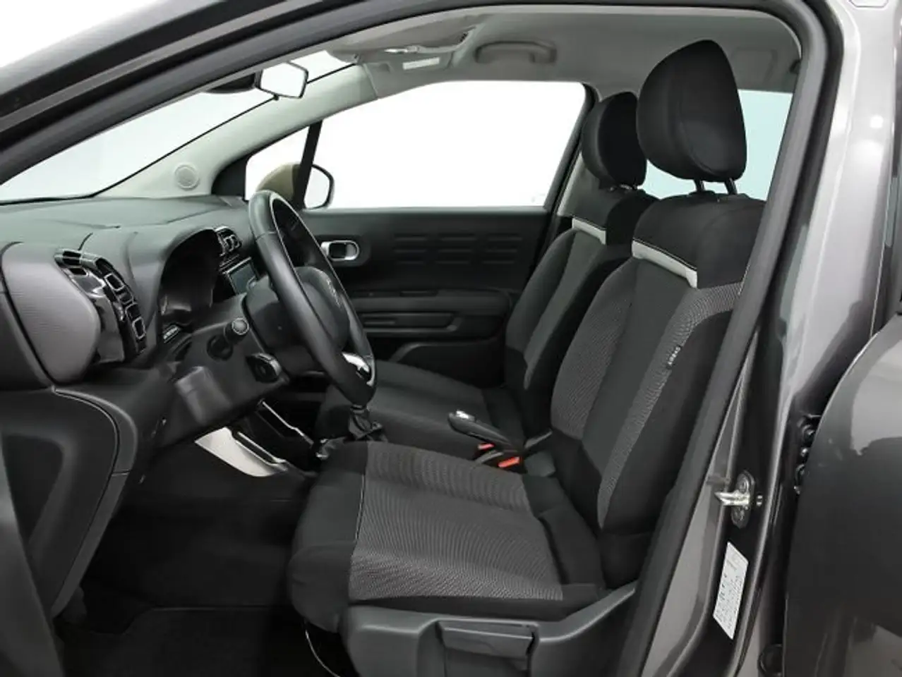 Citroen C3 Aircross Puretech S&S C-Series 110 — معرض صور السيارة 8