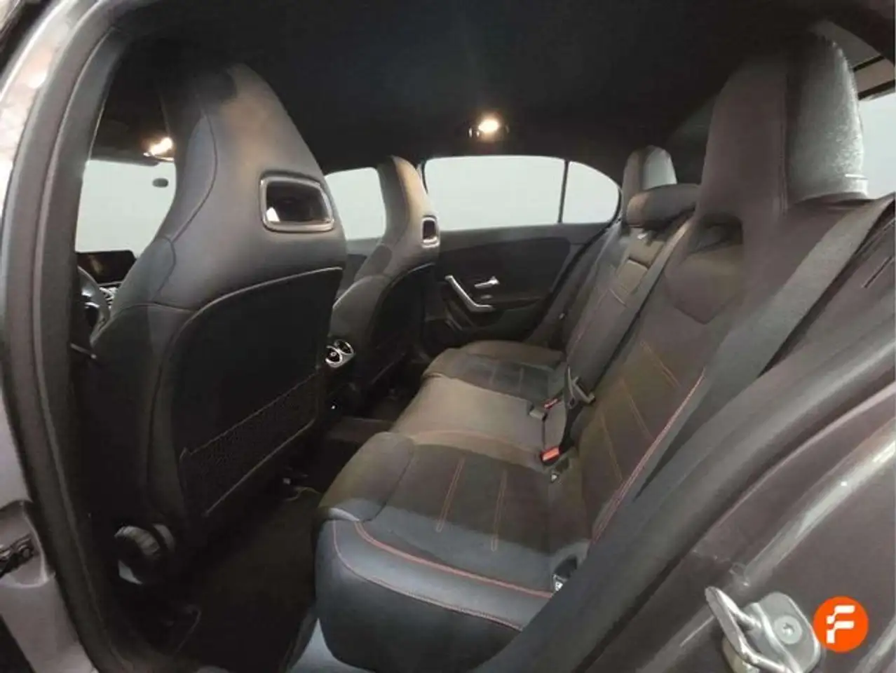 Mercedes-Benz A 180 d — Galería del vehículo 25