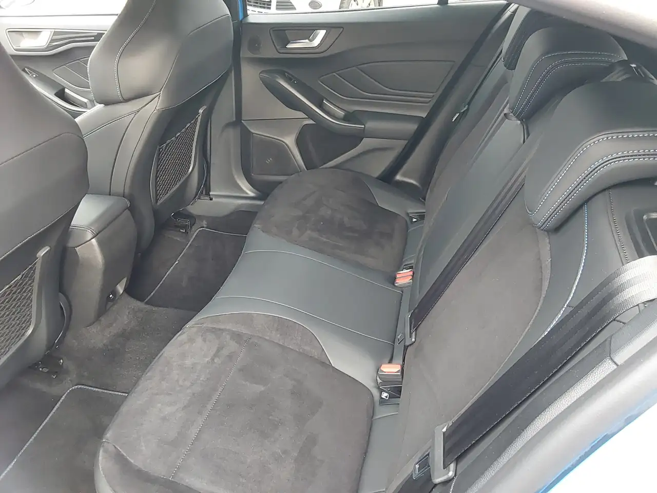 Ford Focus ST X Edition — Vehicle gallery 17