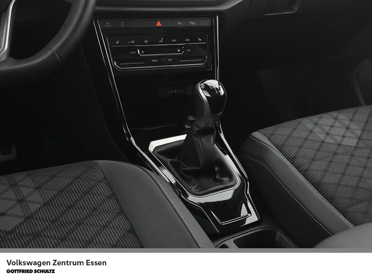 Volkswagen T-Roc R-Line TSI Pano AHK LEDplus — معرض صور السيارة 15