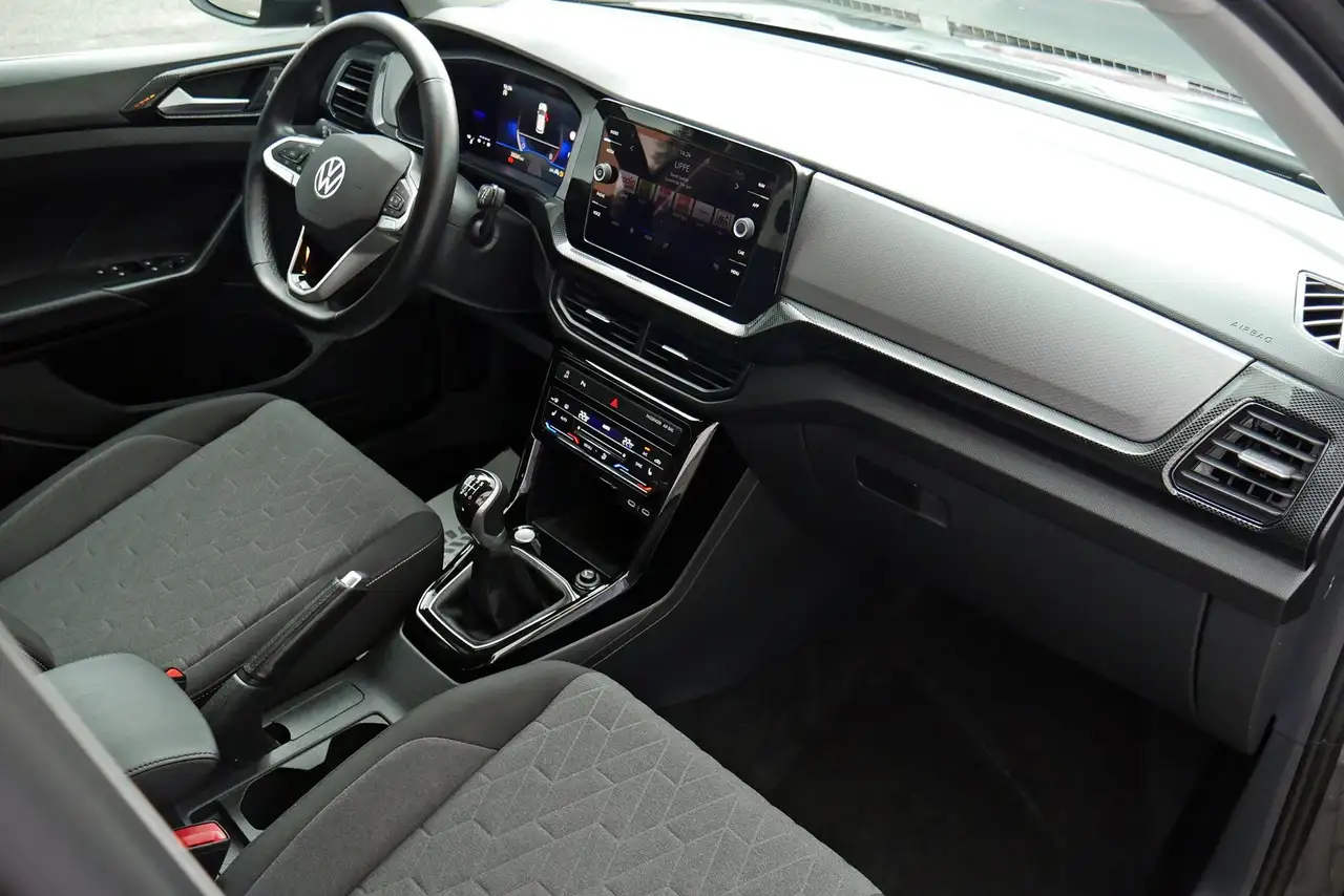 Volkswagen T-Cross 1.0 TSI Life Kamera App Light-Assist Climatroni... — Vehicle gallery 14