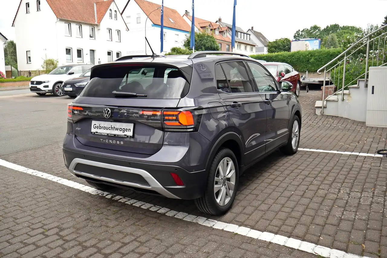 Volkswagen T-Cross 1.0 TSI Life Kamera App Light-Assist Climatroni... — Vehicle gallery 7