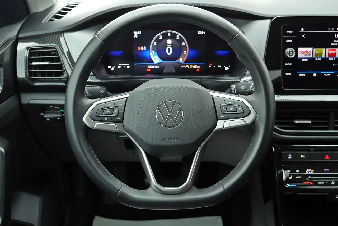 Volkswagen T-Cross 1.0 TSI Life Kamera App Light-Assist Climatroni... — Vehicle gallery 18