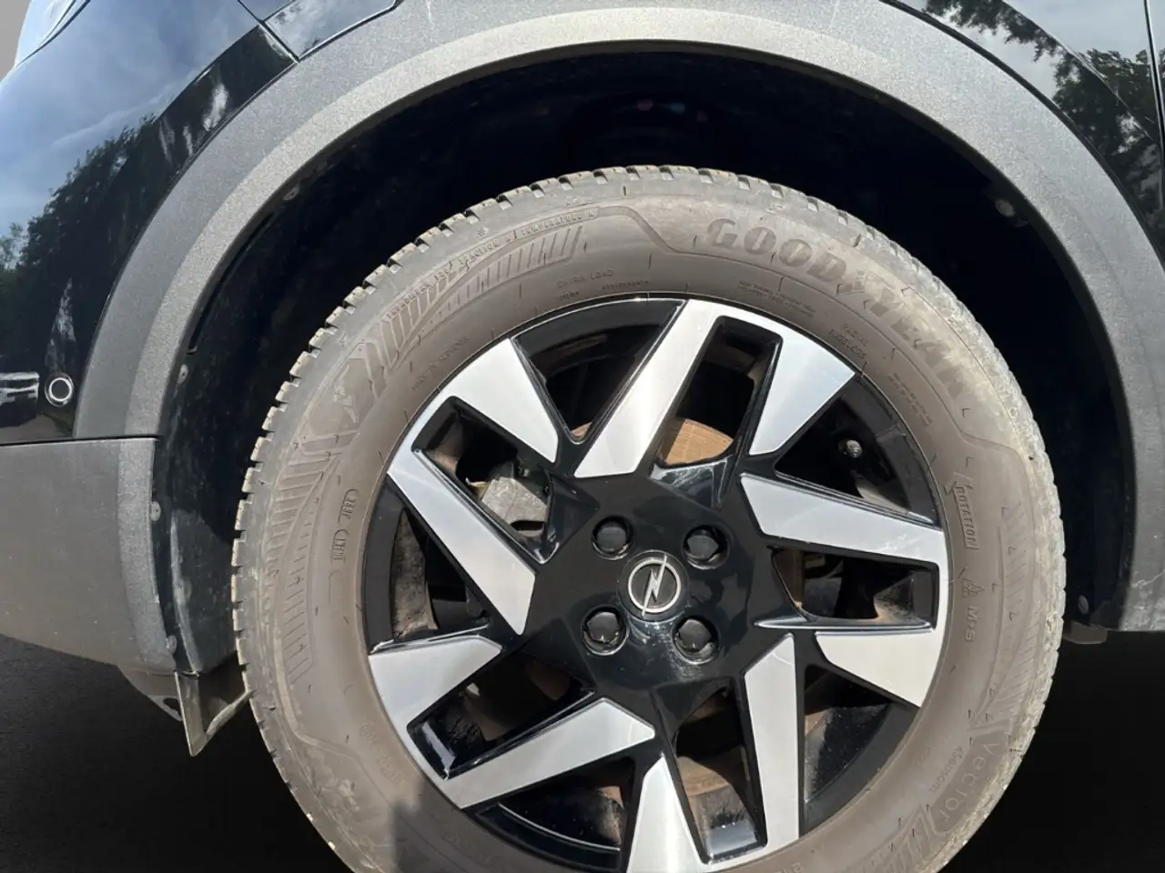 Opel Mokka GS Line 1.2 130PS ACC SHZ LenkradHZG Rückfahrkam. — Vehicle gallery 9