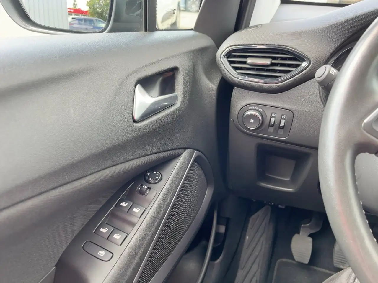 Opel Crossland 1.2 Turbo Enjoy DAB*SHZ*SpurH*PDC*LED — Galería del vehículo 14