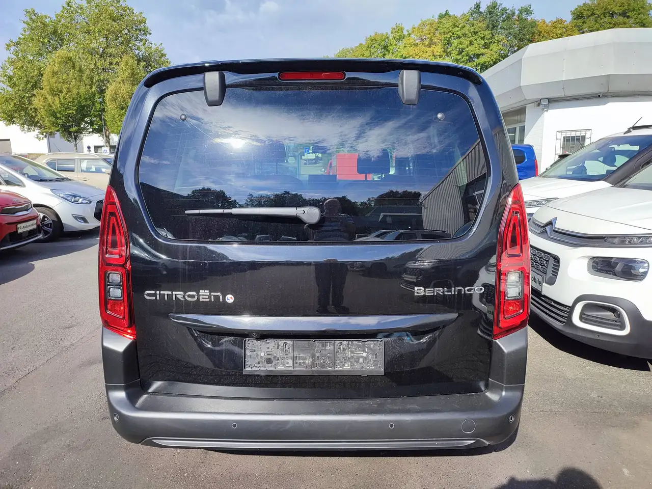 Citroen Berlingo Plus M 2x Schiebetüren/Klimaaut./Kamera — Vehicle gallery 16