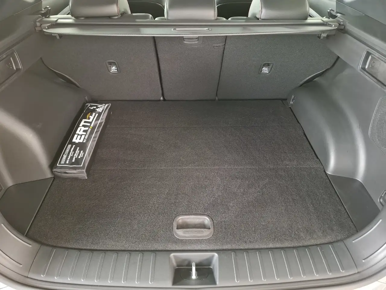 Hyundai TUCSON Hybrid 1.6 T-GDi 230 PS 6-AT 2WD N Line — Vehicle gallery 10
