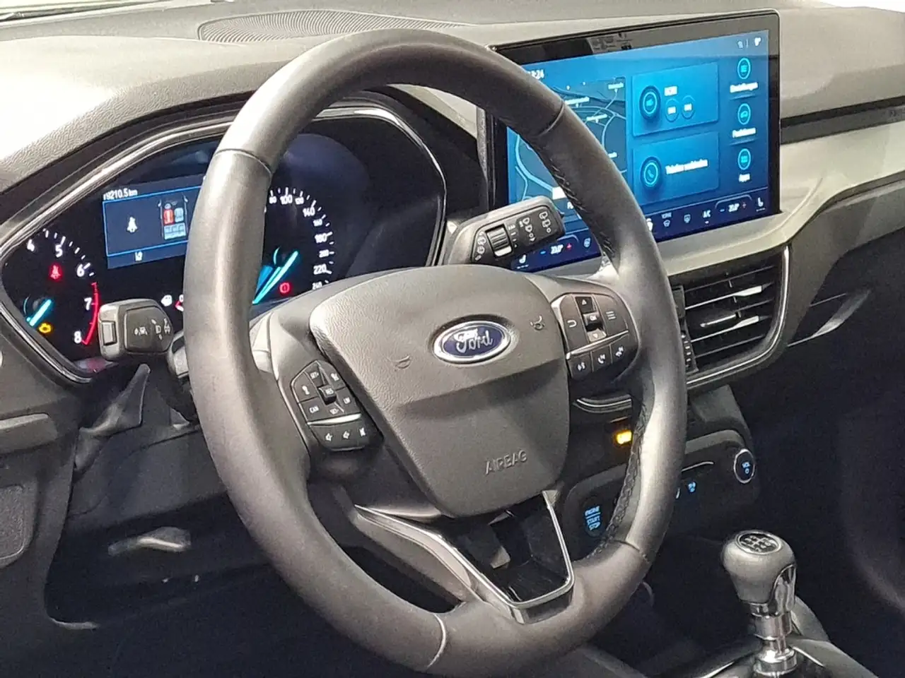 Ford Focus 1.0 MHEV Titanium*NAVI*iACC*LED* — معرض صور السيارة 11