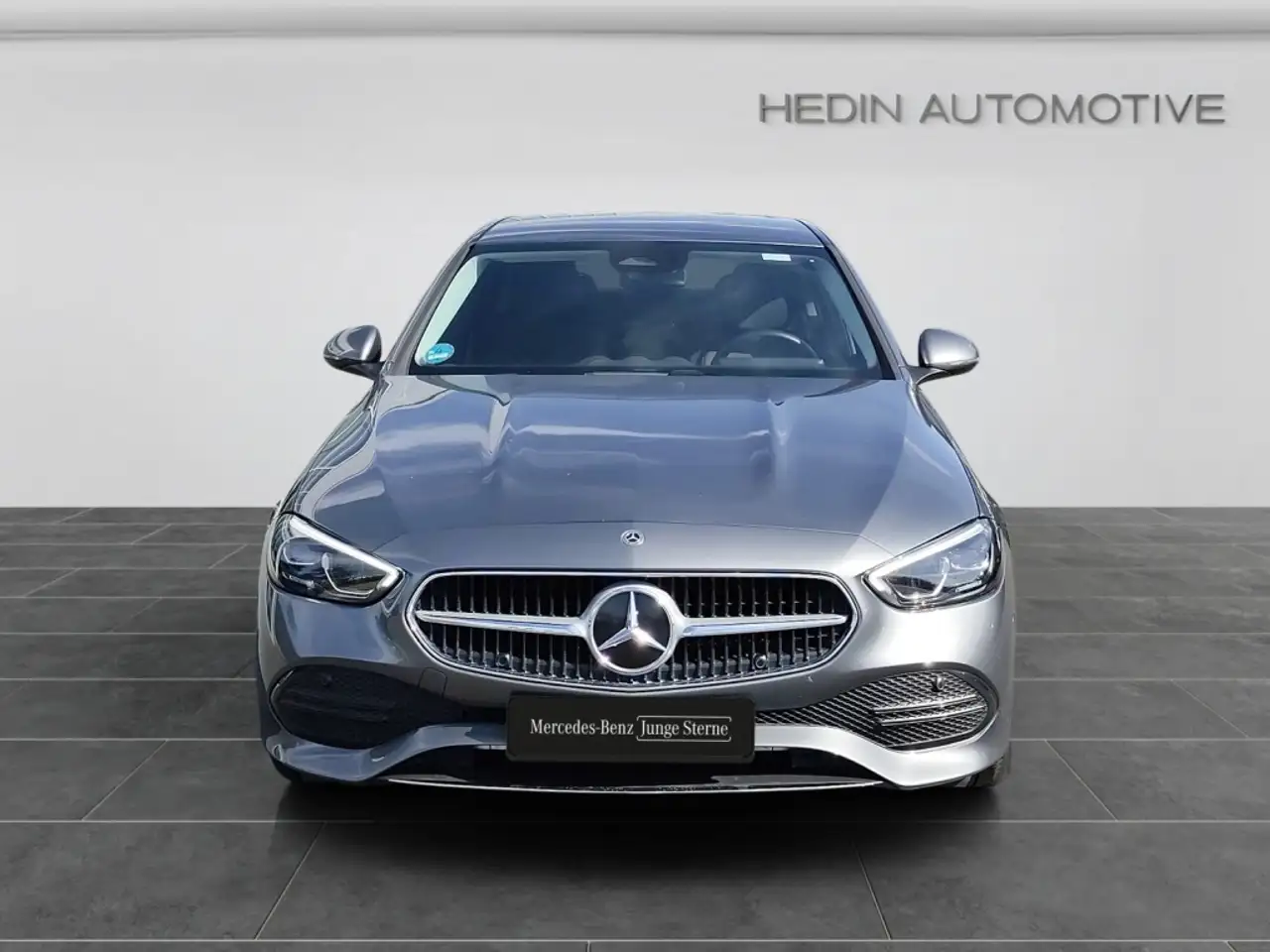 Mercedes-Benz C 180 AVANTGARDE|LEDER|MBUX|SHZ|AHK|MEMORY|KEYL — Galería del vehículo 9