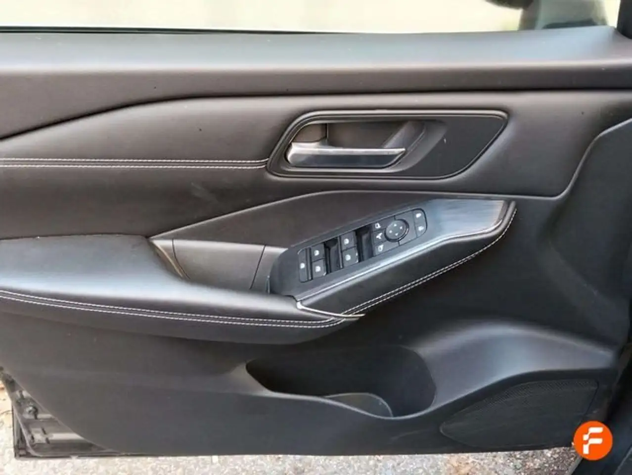 Nissan Qashqai DIG-T 103kW (140CV) mHEV 4x2 Acenta — معرض صور السيارة 24