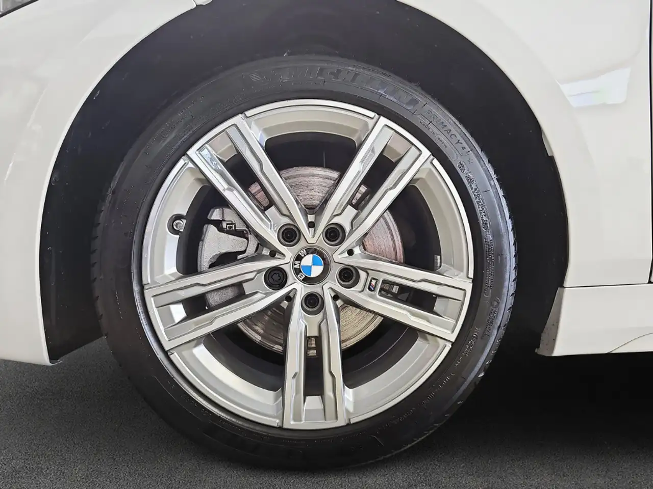 BMW 118 i Aut. M Sport — Galerie du véhicule 8