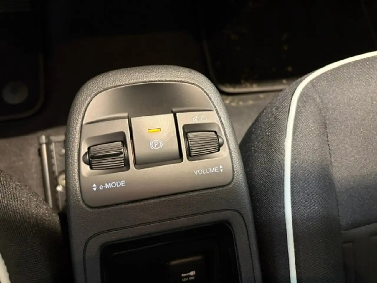 Fiat 500 e Lim. 3+1 inkl. Komfort-Paket — معرض صور السيارة 17