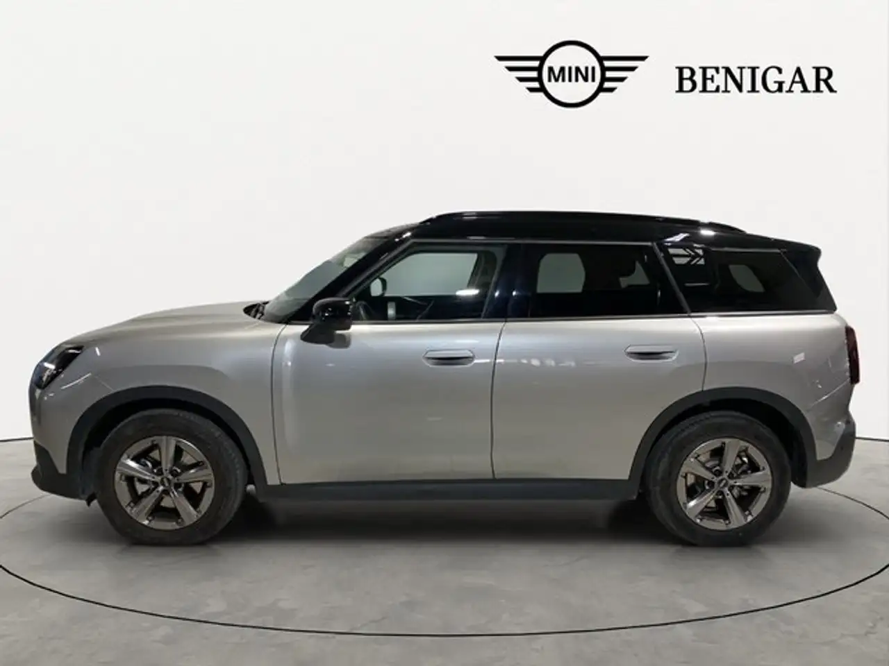 MINI One D Countryman Essential — Galería del vehículo 3