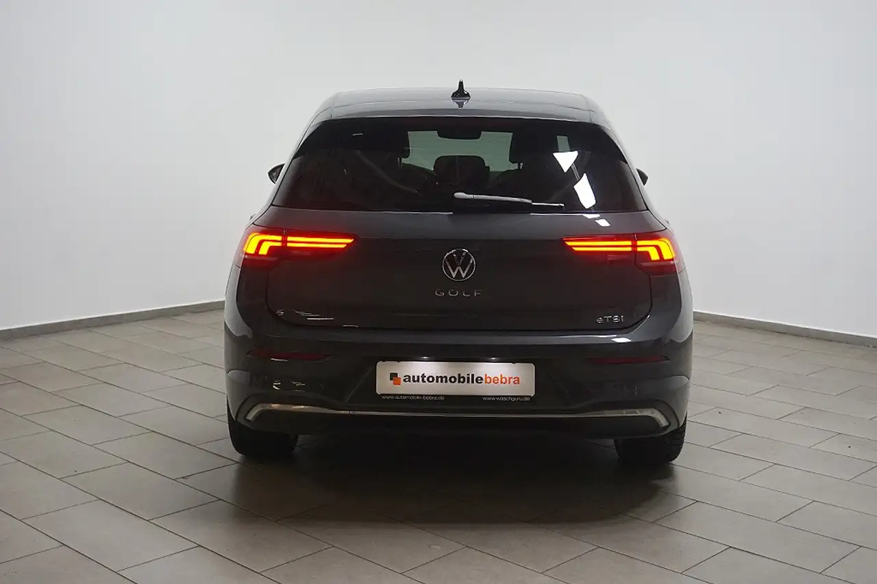 Volkswagen Golf 8 1.5eTSI DSG Style Edition 50 Virtual — Vehicle gallery 5
