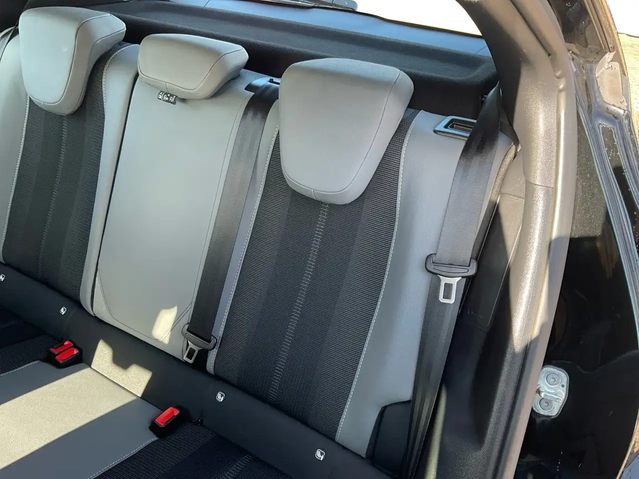 Opel Mokka 1.2 Turbo Elegance wenig KM Kauftipp! — Vehicle gallery 15