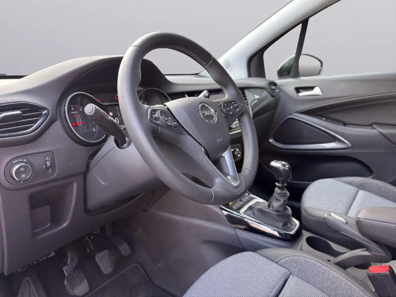 Opel Crossland X Crossland 1.2(X) Enjoy|ALLWETTER|360|SHZG|LM — Galería del vehículo 10