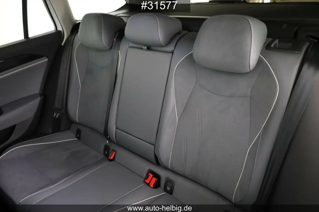 Volkswagen Passat Variant Passat Variant 1.5 eTSI Business #18Zoll#DCC# — معرض صور السيارة 13