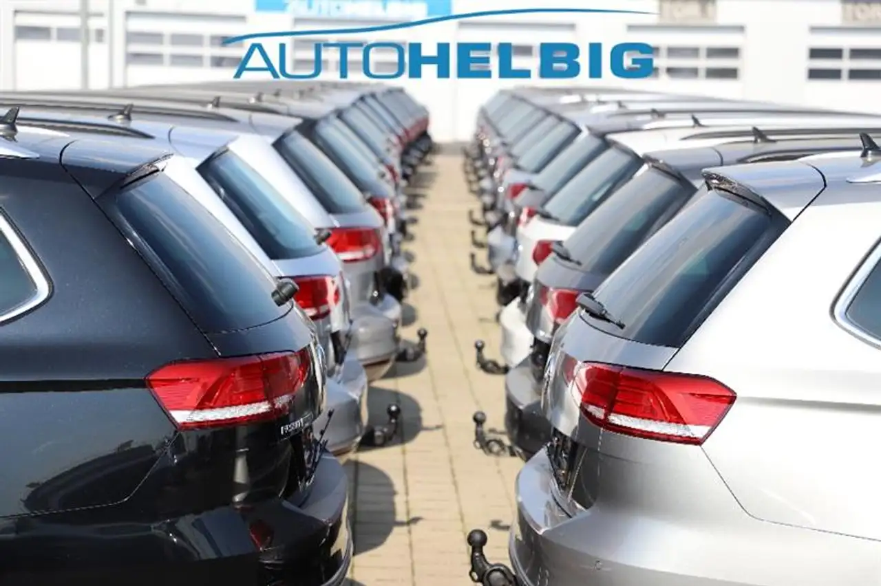 Volkswagen Passat Variant Passat Variant 1.5 eTSI Business #18Zoll#DCC# — معرض صور السيارة 20