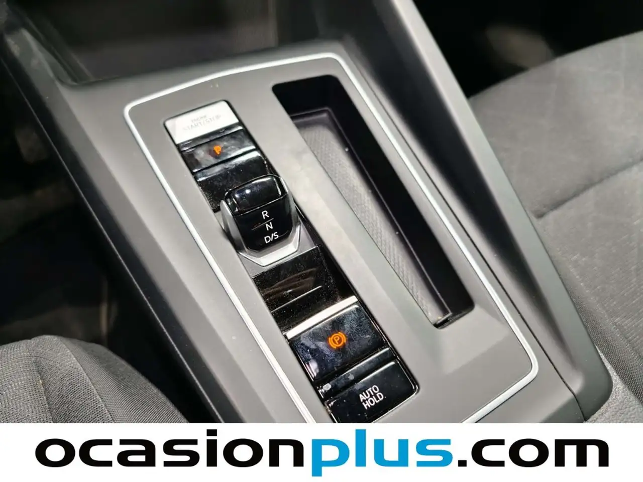 Volkswagen Golf 1.5 eTSI Life DSG 96kW — Vehicle gallery 5