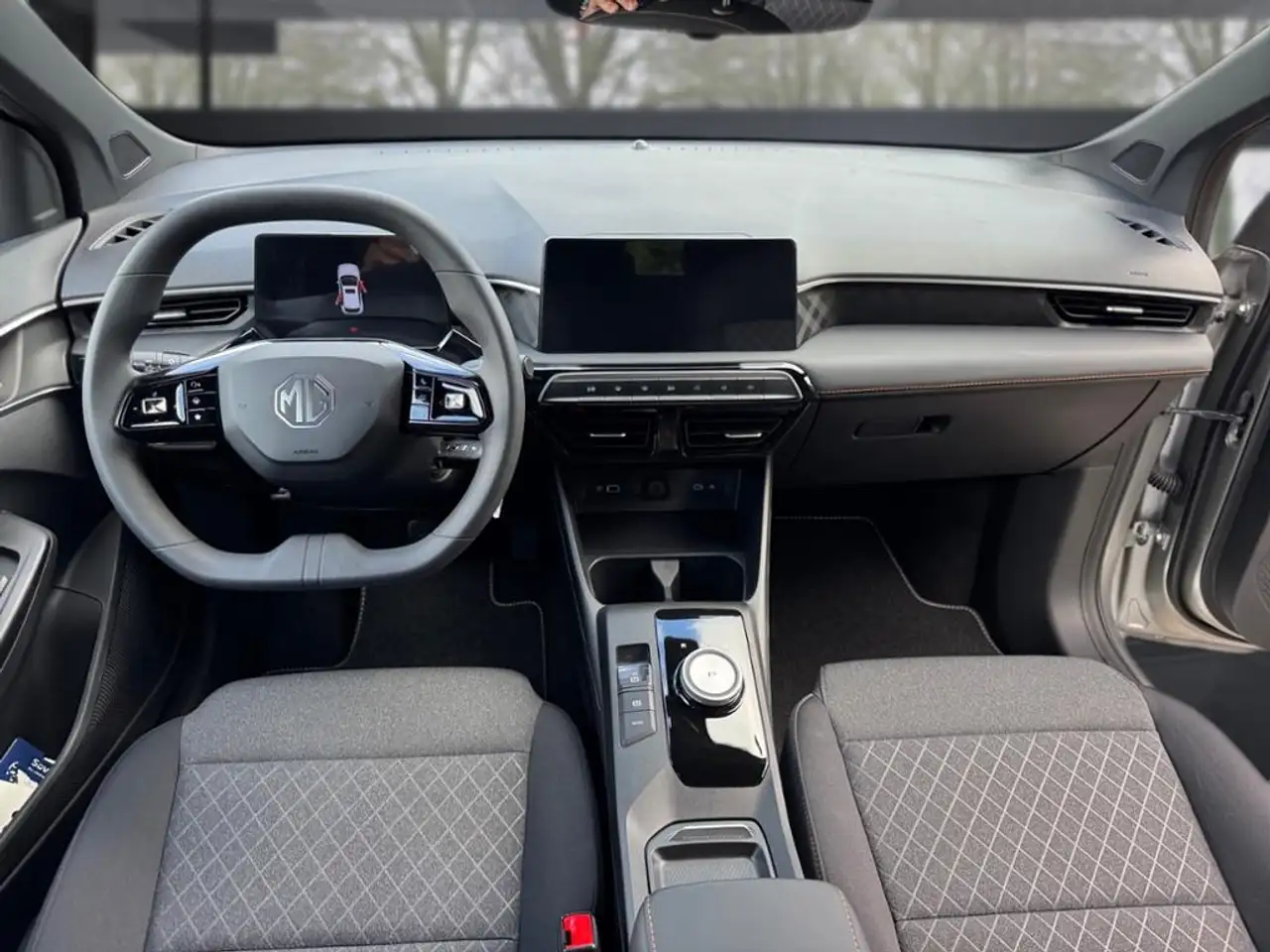 MG MG3 Hybrid+ Standard DISTR KAMERA SPUR PDC — معرض صور السيارة 10
