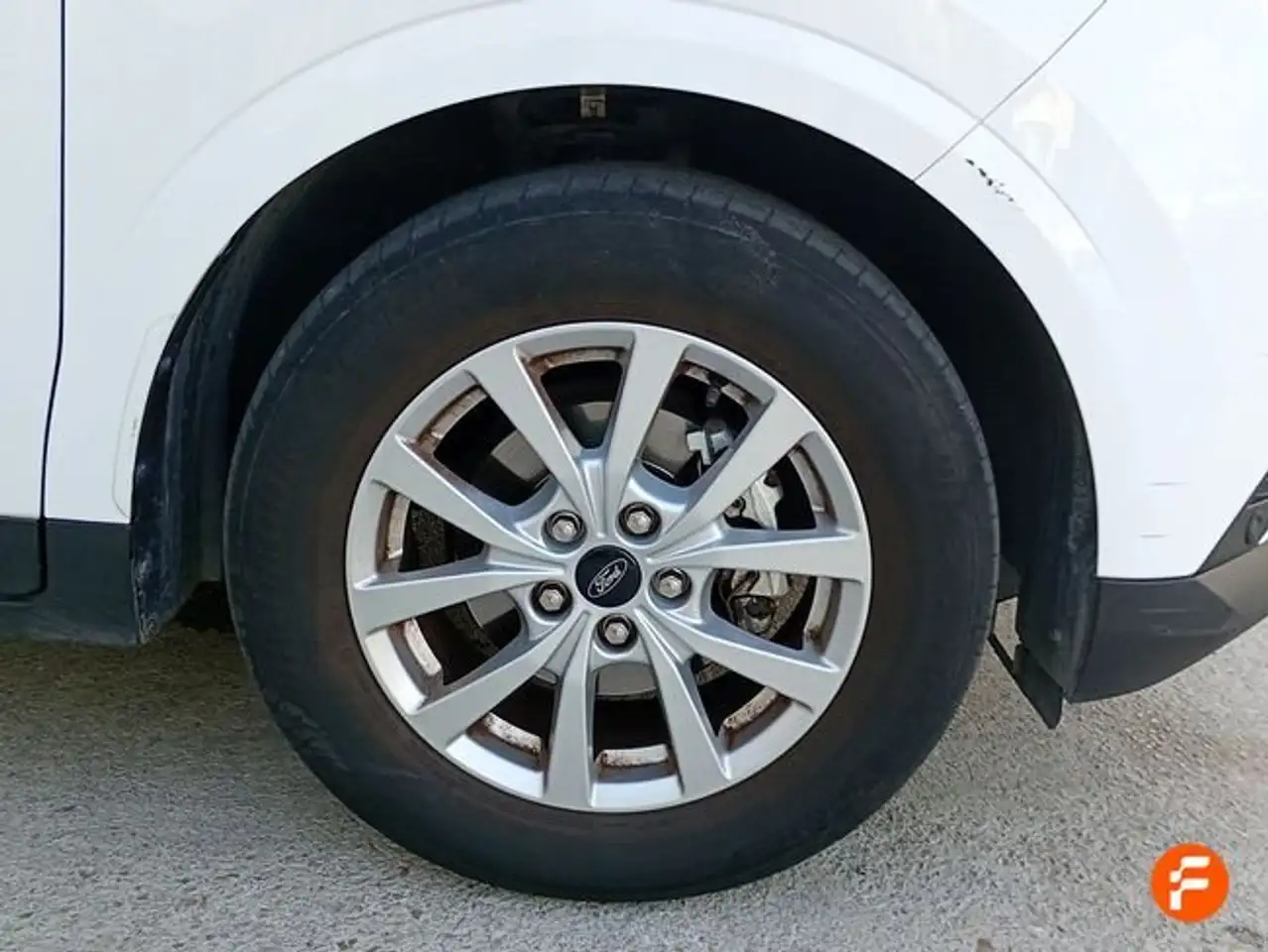 Ford Tourneo Courier 1.0 Ecoboost Titanium — Galerie du véhicule 18