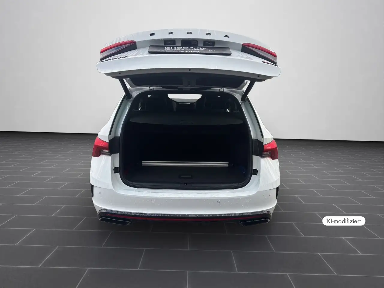 Skoda Octavia Combi RS 2.0 TSI PANO AHK 360° — معرض صور السيارة 15