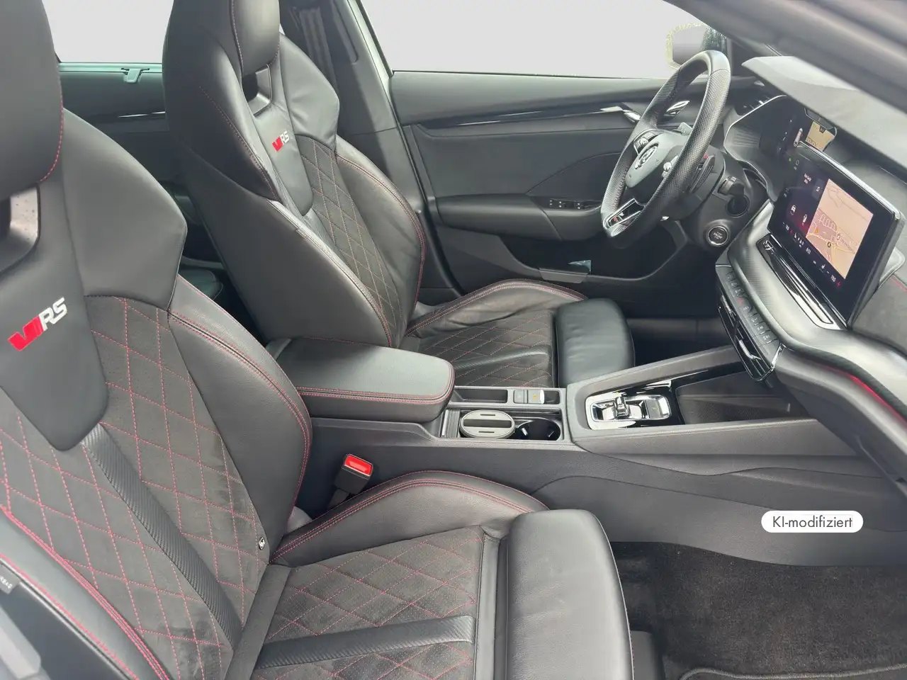 Skoda Octavia Combi RS 2.0 TSI PANO AHK 360° — معرض صور السيارة 4