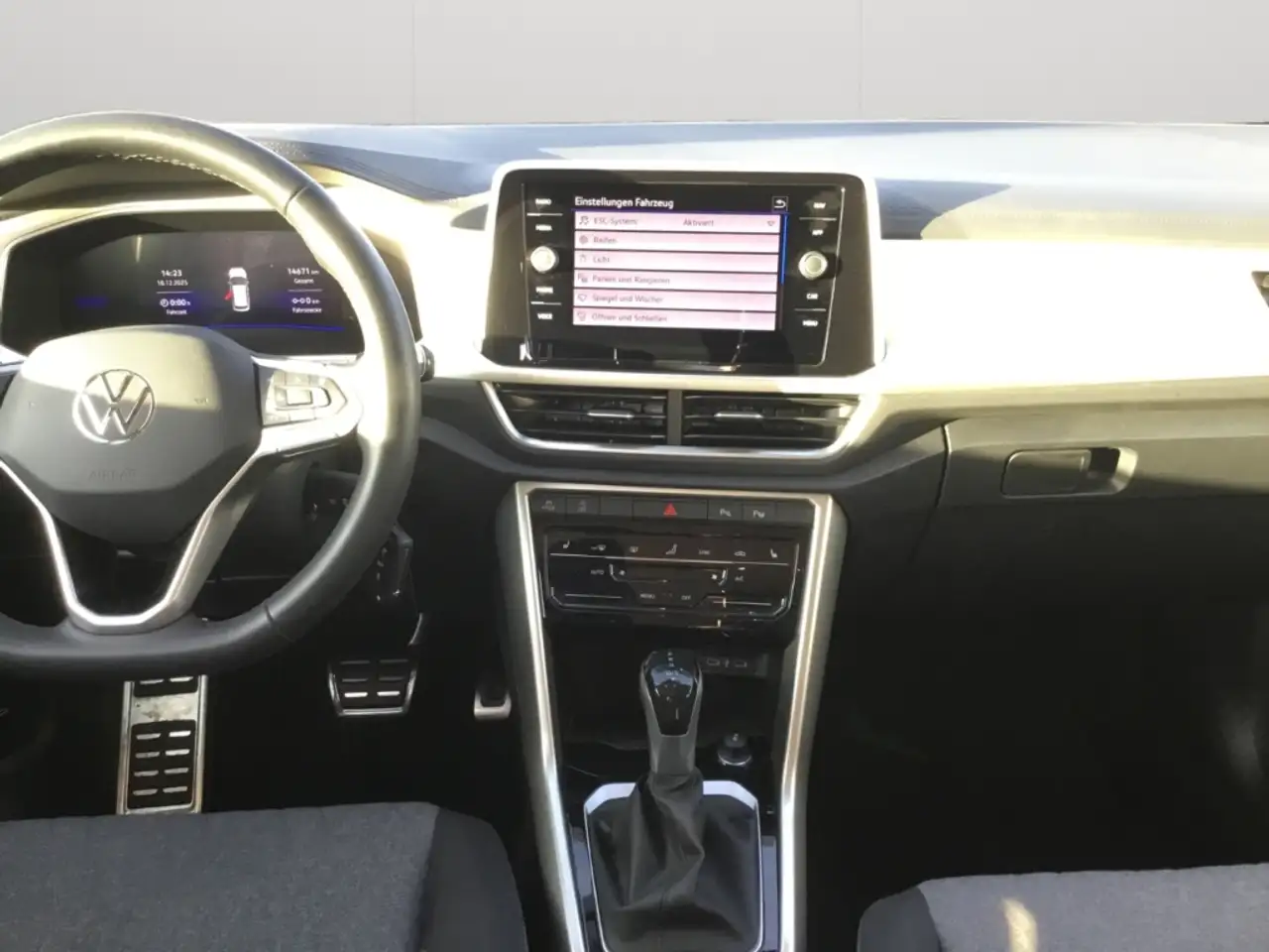 Volkswagen T-Roc 1.5TSI DSG Move LED-Plus AHK Navi Rear View ACC — Galerie du véhicule 14