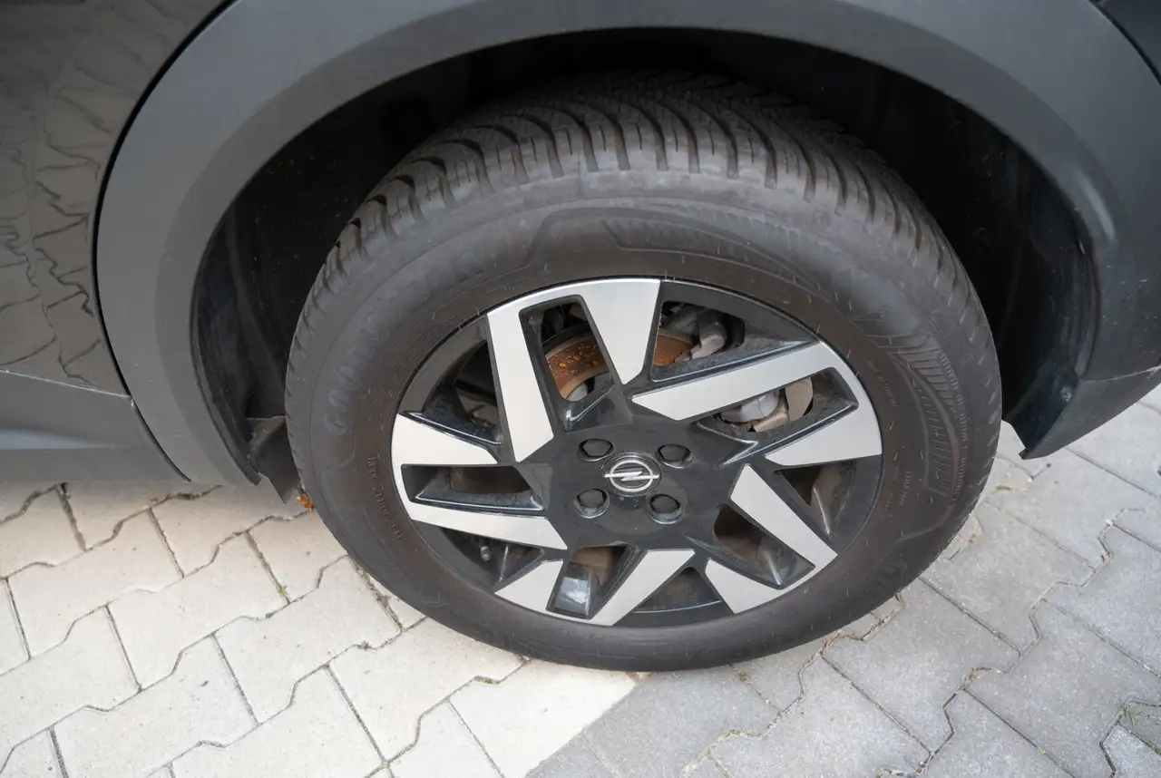 Opel Mokka Elegance 1.2 Direct Injection Turbo 100 PS MT6 *SHZ*ALLWETTER*KLIMA* — معرض صور السيارة 14