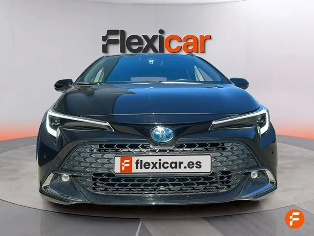 Toyota Corolla Touring Sports 140H Style — Galería del vehículo 2