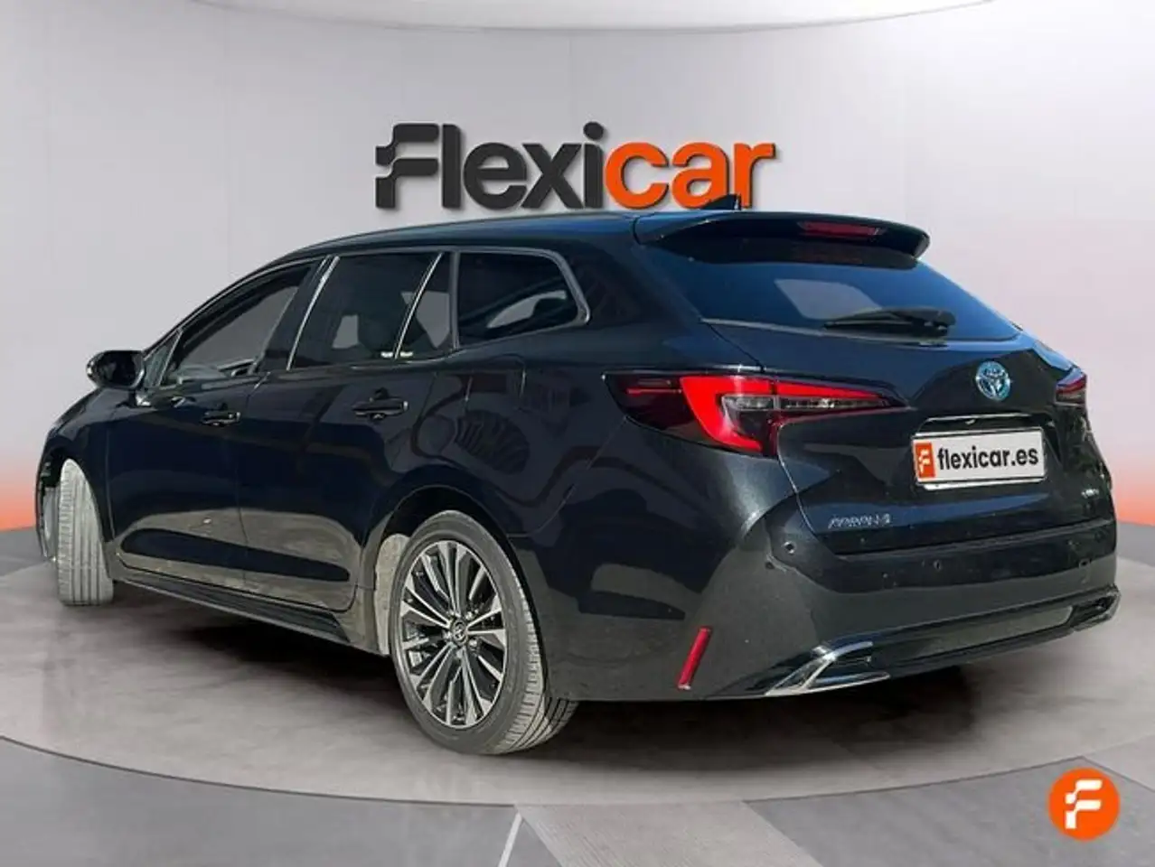 Toyota Corolla Touring Sports 140H Style — Galería del vehículo 9