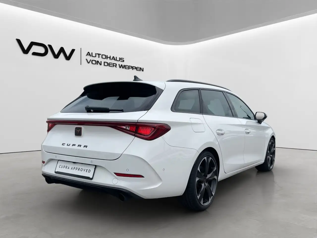CUPRA Leon ST VZ 5JGar Navi ACC Kamera Keyless PDC — معرض صور السيارة 9