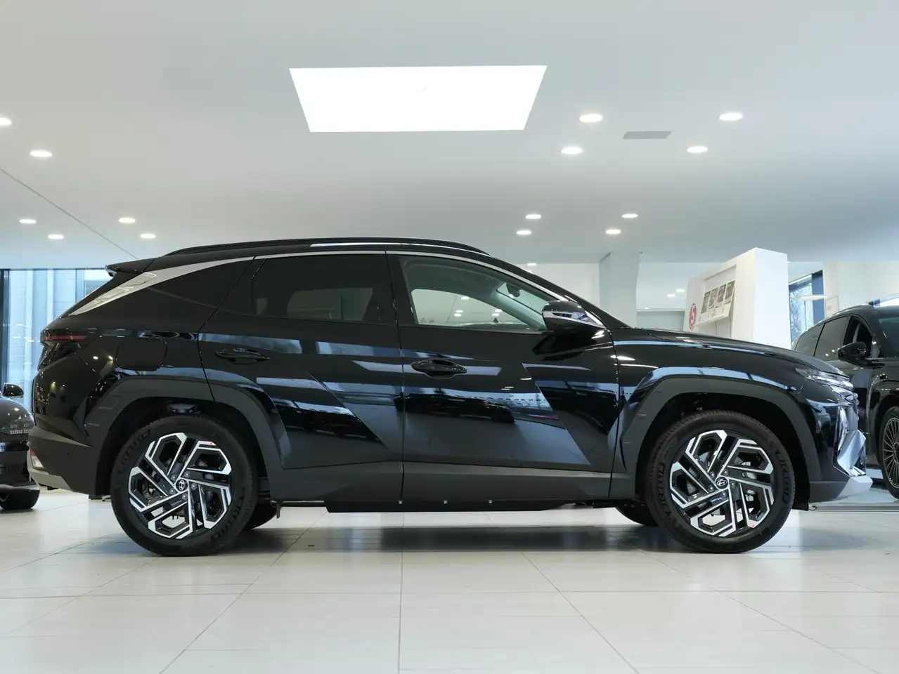 Hyundai TUCSON Plug-In-Hybrid 4WD Prime Assistenzpak ECS — Vehicle gallery 12