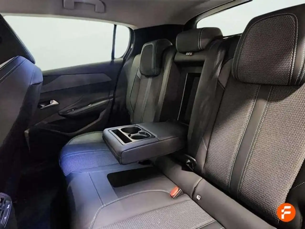 Peugeot 308 1.2 PureTech S&S Active 130 — Galería del vehículo 21