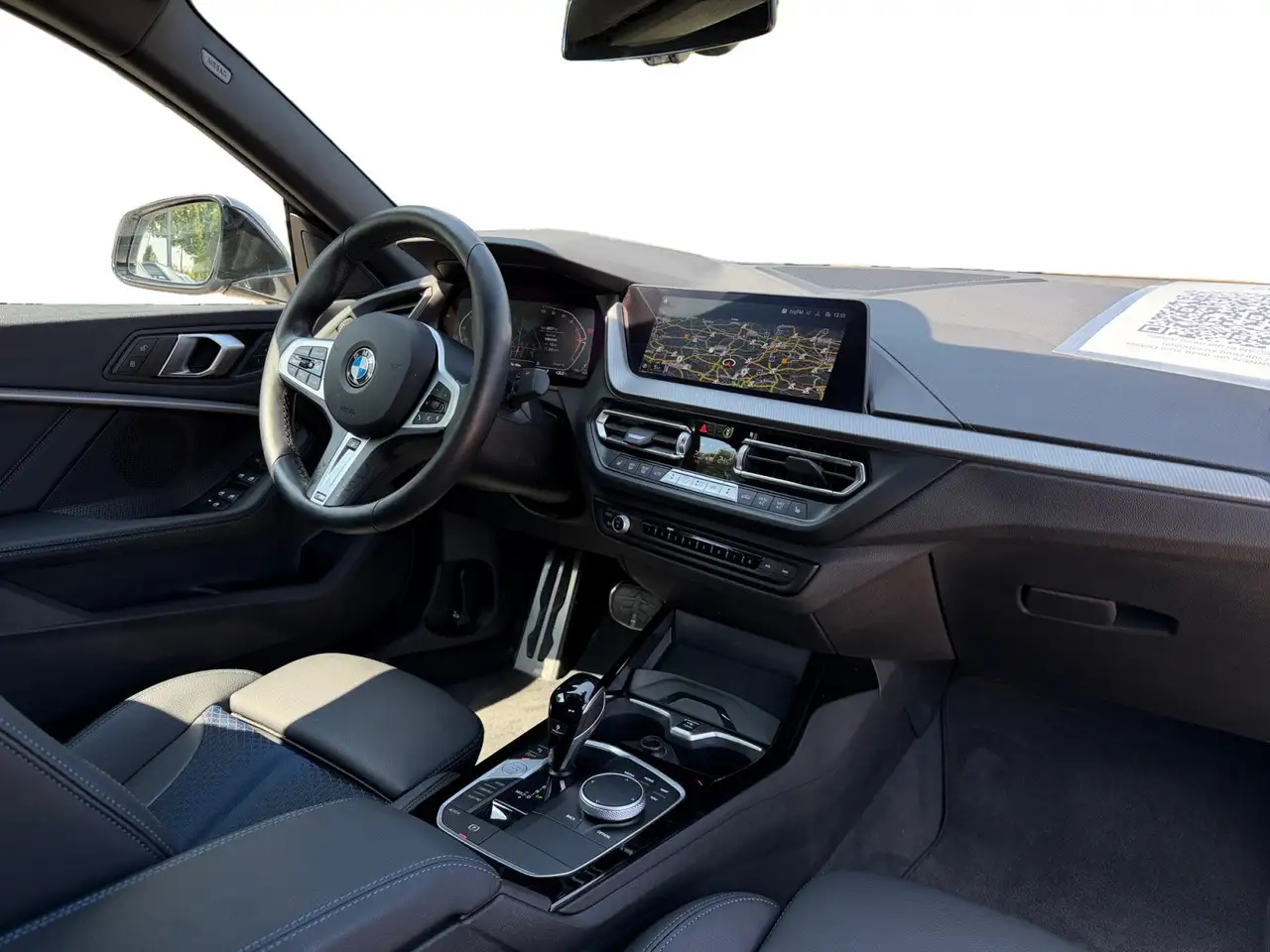BMW 218 i Gran Coupe M Sport ACC/HUD/ADAPTLED/MMRY — Galerie du véhicule 9