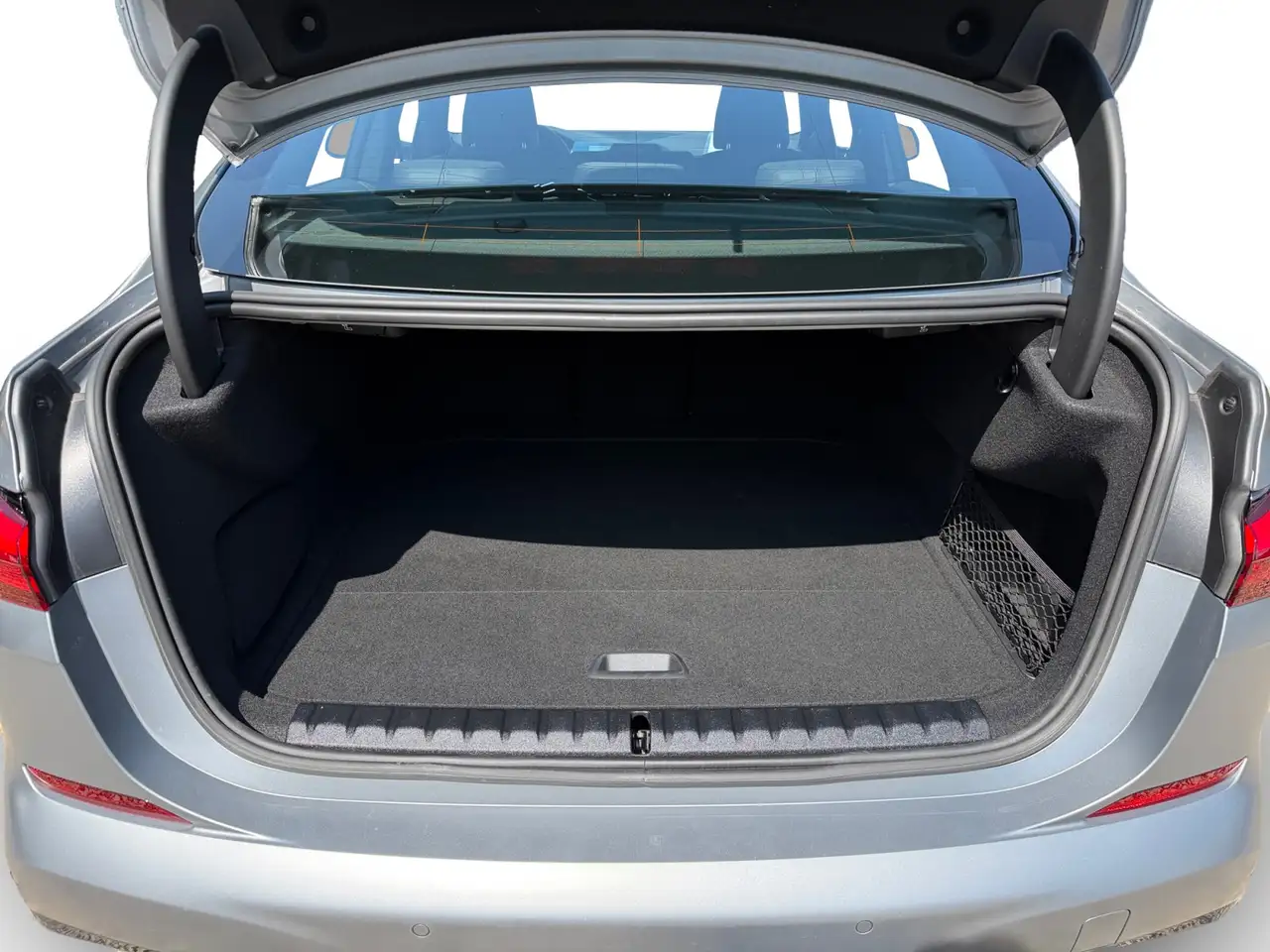 BMW 218 i Gran Coupe M Sport ACC/HUD/ADAPTLED/MMRY — Galerie du véhicule 13