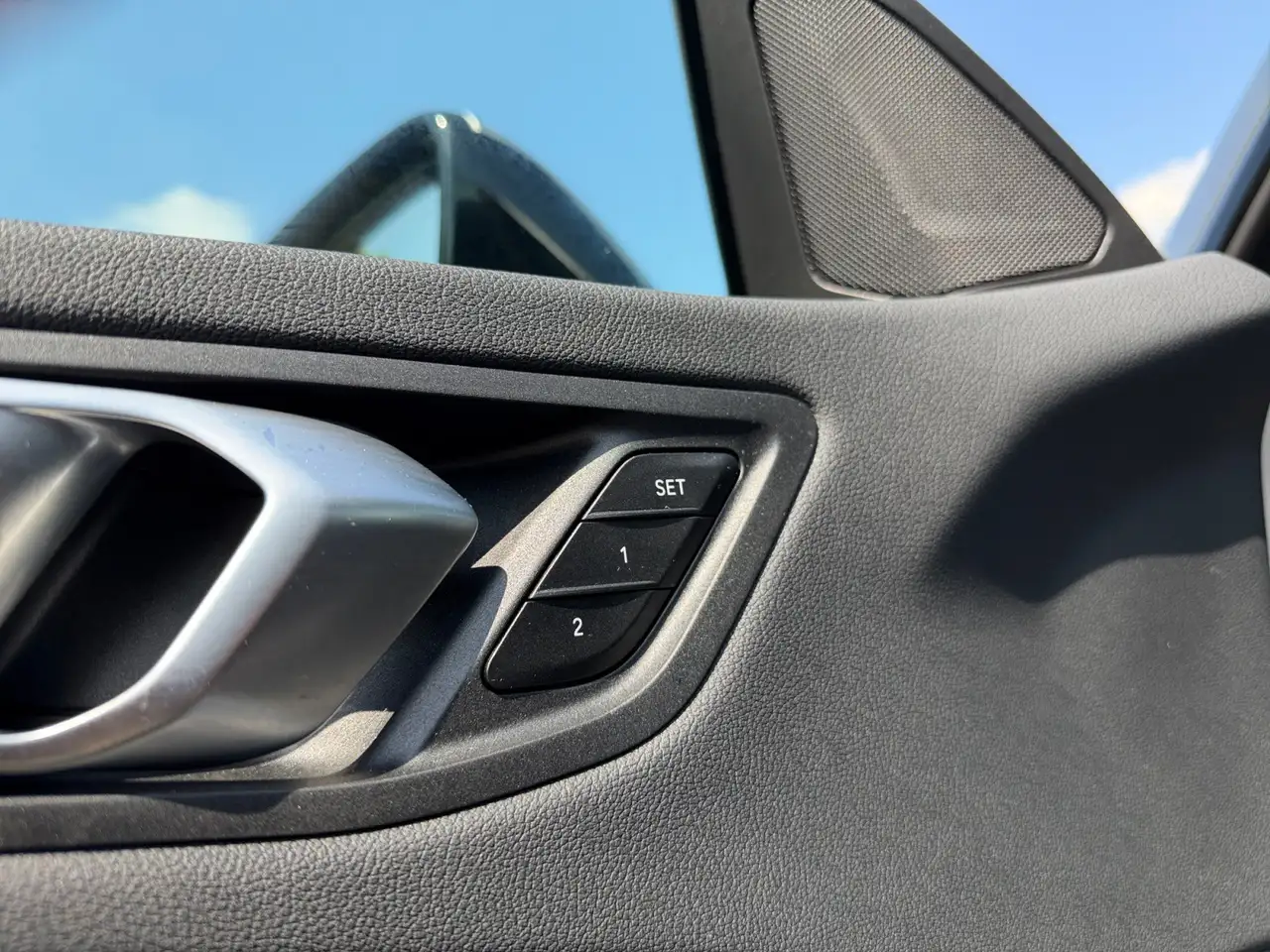 BMW 218 i Gran Coupe M Sport ACC/HUD/ADAPTLED/MMRY — Galerie du véhicule 11
