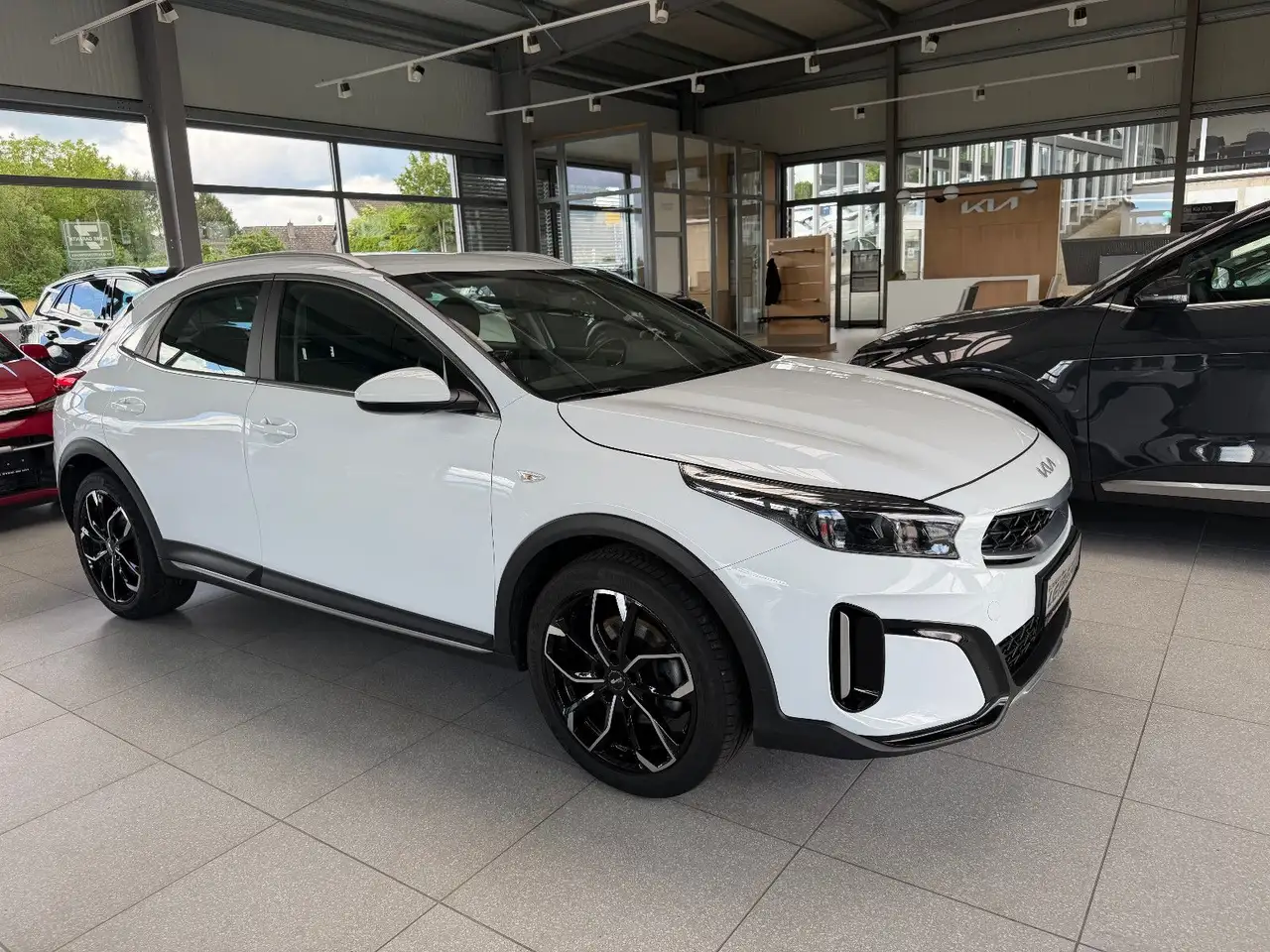 Kia XCeed 1.5 T-GDI DCT Vision — Galería del vehículo 19