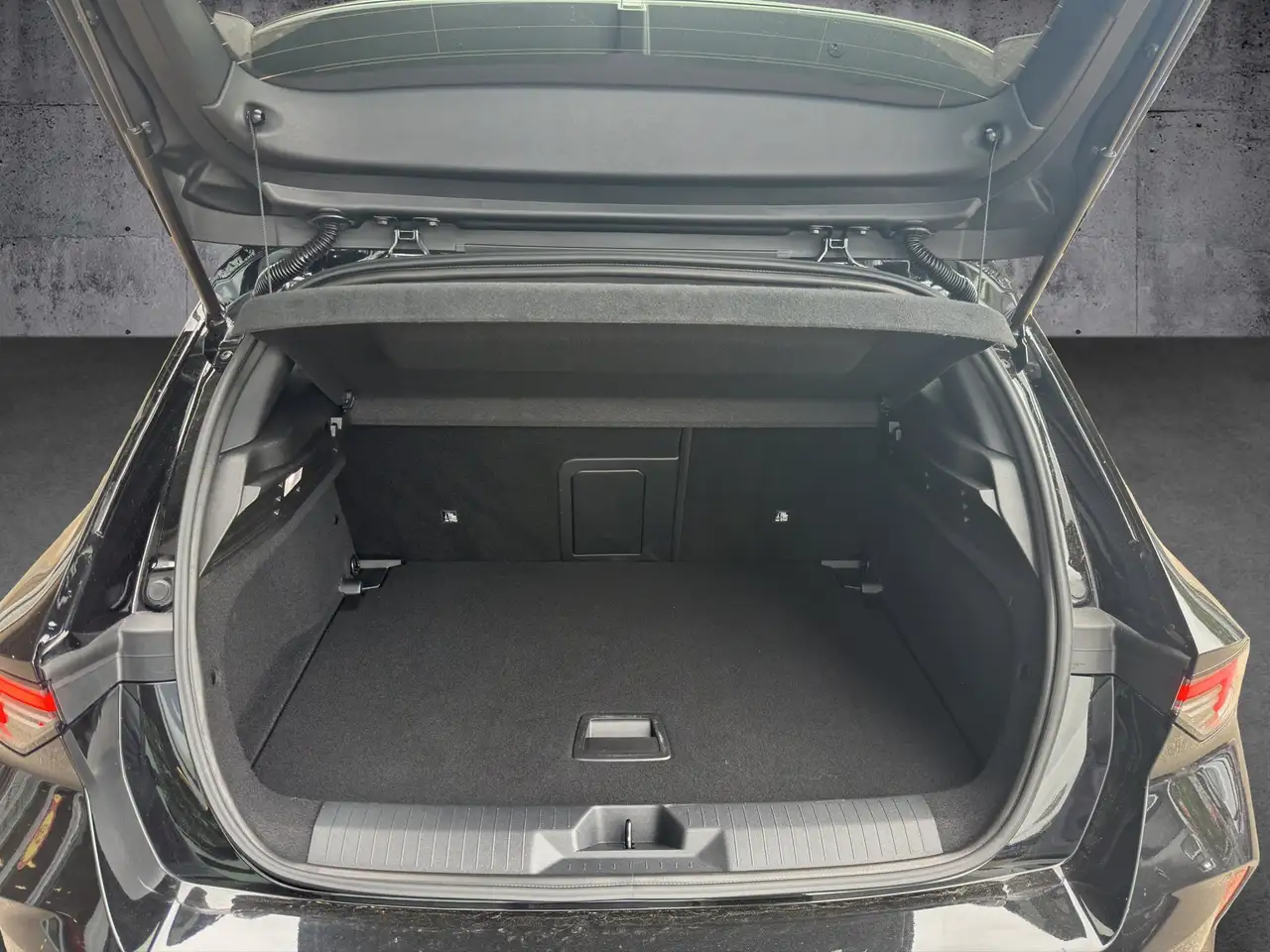 Opel Astra L 1.2 Turbo GS ACC+LED+SHZ+2xKlima+360+LM — Galerie du véhicule 14