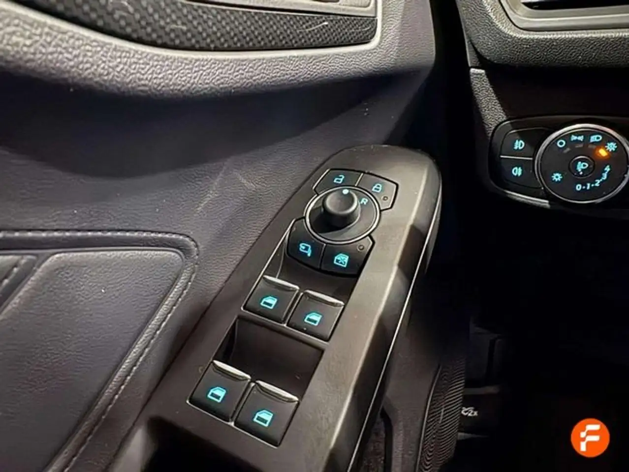Ford Focus 1.0 Ecoboost MHEV 92kW Active — معرض صور السيارة 23