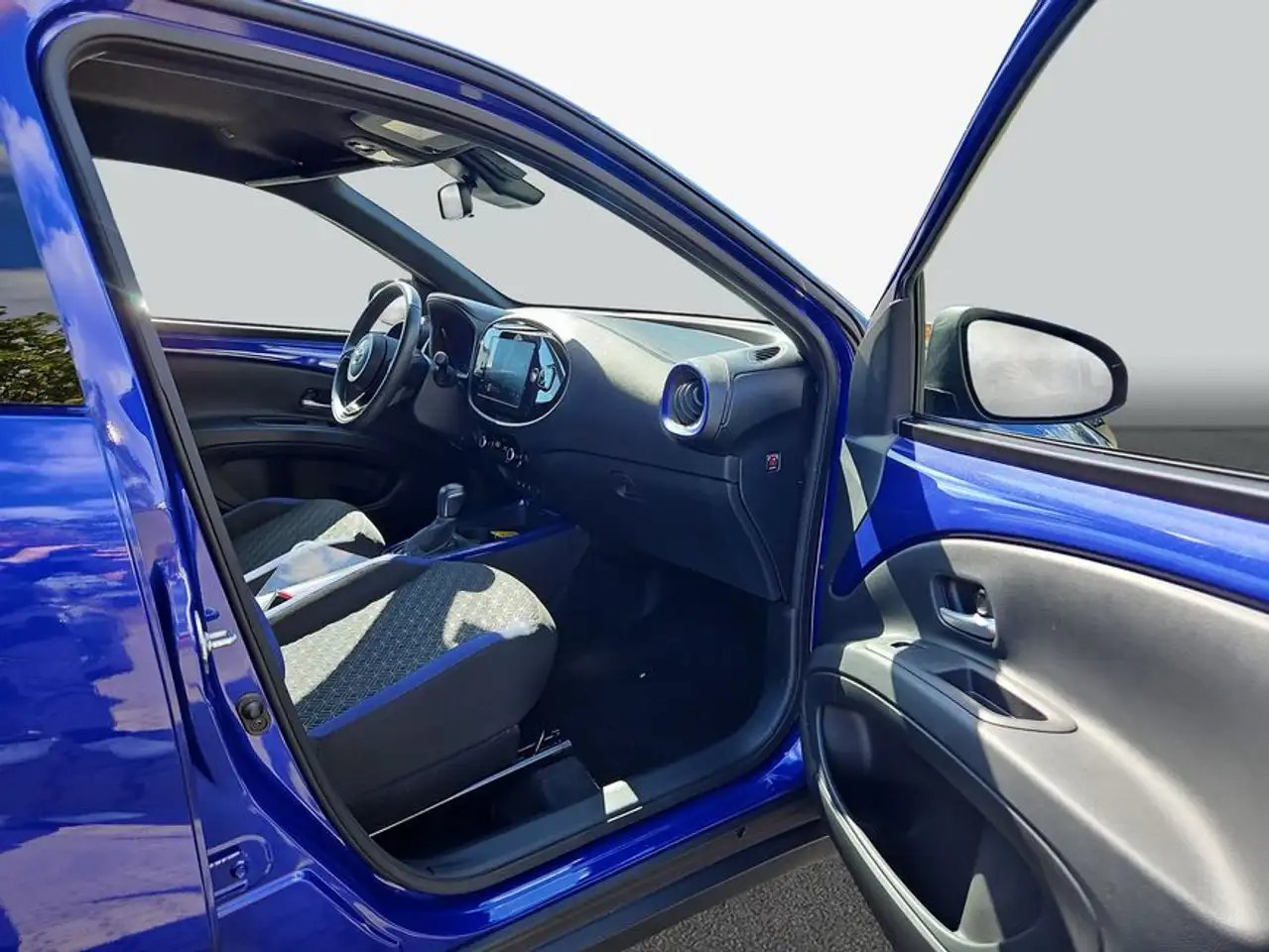Toyota Aygo X X S-CVT Pulse — Vehicle gallery 12