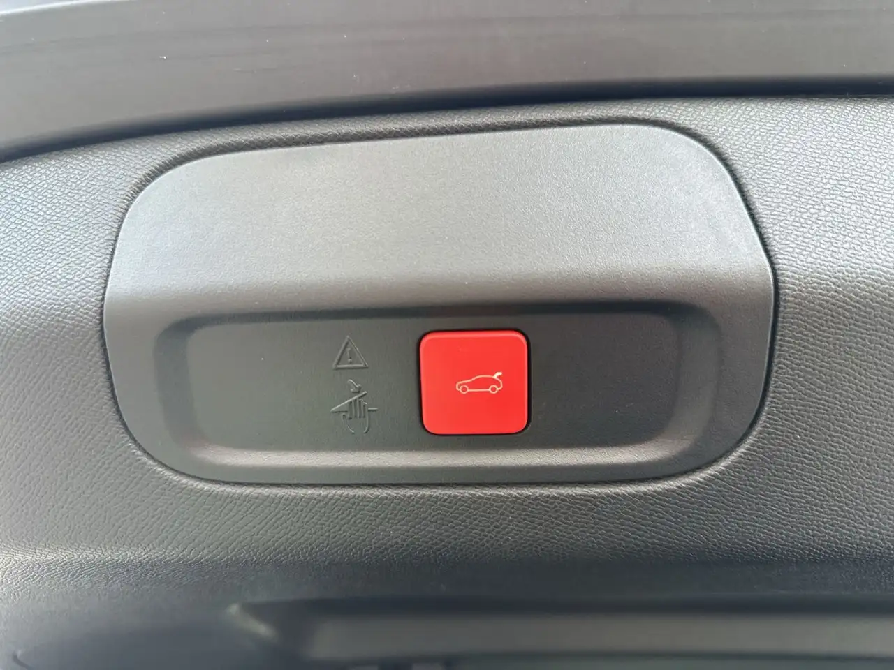 Peugeot 408 1.2 PureTech 130 GT ACC+Alcantara+LED+Navi — معرض صور السيارة 19