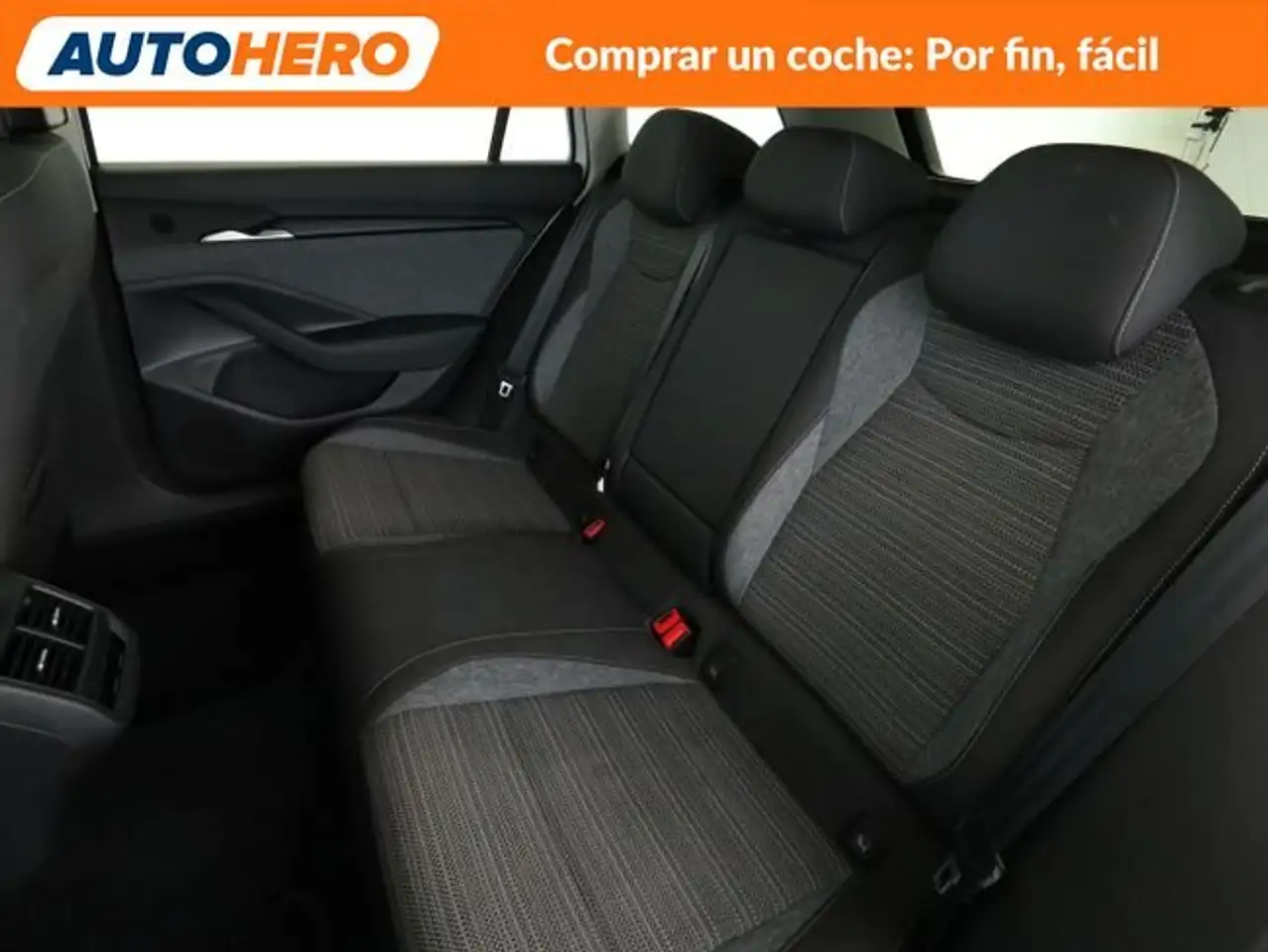 Skoda Superb 1.5 TSI mHEV Selection — Vehicle gallery 15